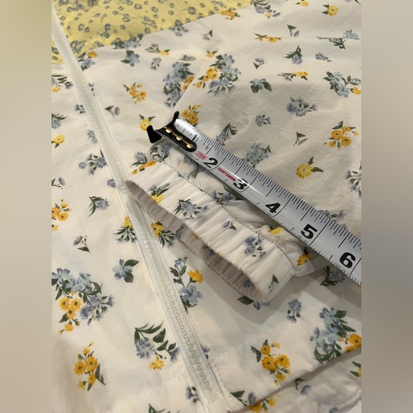 Aeropostale Windbreaker Cropped Zip Up Drawstring Waist White Yellow XL - Picture 13 of 15